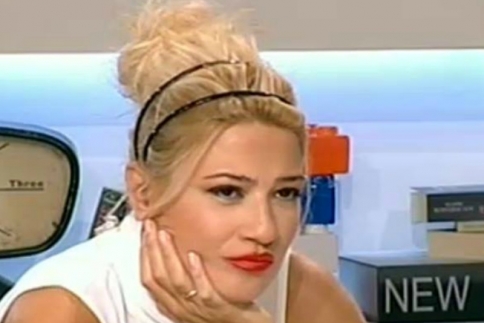 Μάθε πώς να κάνεις το χτένισμα της Φαίης Σκορδά στο Πρωινό