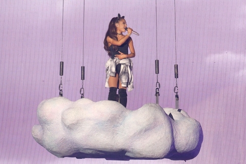 Ariana Grande: Ξεσήκωσε το κοινό της on stage