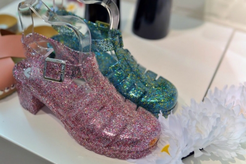 Jelly shoes : 10 σχέδια που θα ερωτευτείς