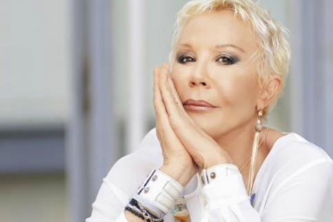 Η Ζωή Λάσκαρη εξομολογείται: Έχω πιάσει τον Λυκουρέζο να με απατά 100 φορές!