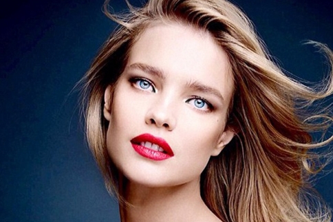 Η μητέρα του supermodel Natalia Vodianova ακόμα πουλάει πίτες στον δρόμο
