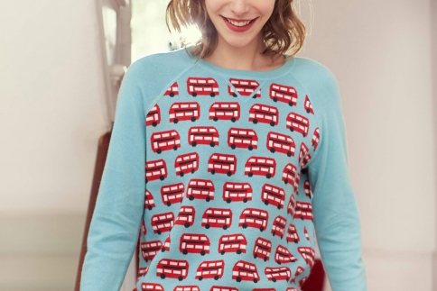 Τα Cath Kidston  σε βοηθάνε να φορέσεις το Λονδίνο πάνω σου