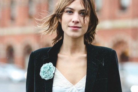 London fashion week : Αντίγραψε το look της Alexa Chung σε 3 βήματα (+ ρεπορτάζ αγοράς)
