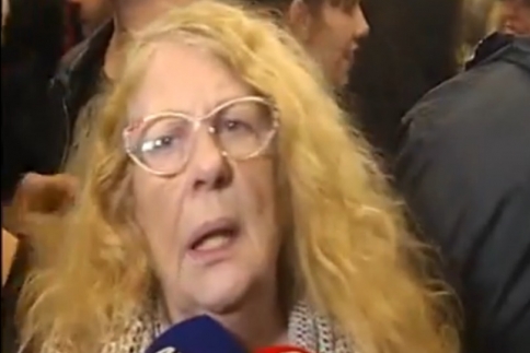 Η Άννα Παναγωτοπούλου ξέσπασε για τη διακοπή της παράστασης Annie (video)