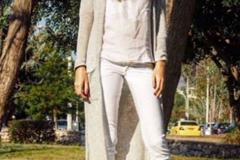 Street style : Η Άννα Πρέλεβιτς υποδέχεται την άνοιξη με total white look