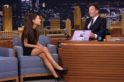 Ariana Grande: Μιμείται απίστευτα τη Celine Dion