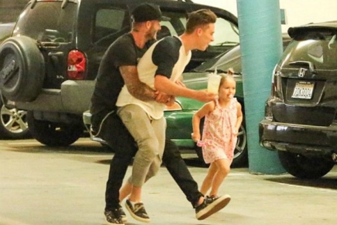 Daddy cool! Μήπως θέλεις να γίνεις παιδί του David Beckham; 