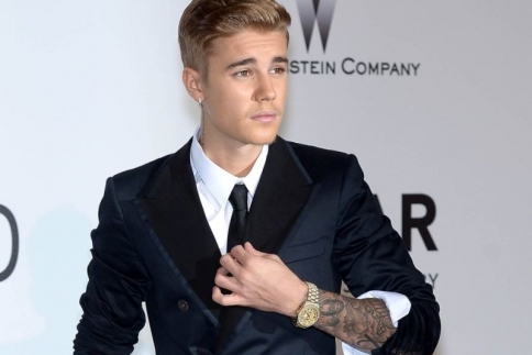 Justin Bieber; Ολόγυμνος στο Instagram