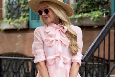 Get the look: Η Blair Eadie με total pink look και τον πιο girly αέρα!