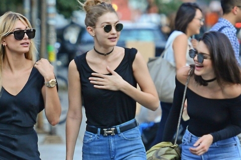 1 item , 5 looks πώς γίνεται; Με bodysuits !