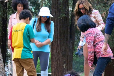 Τι και αν έχει αδερφή την Beyonce; Βαριέται η Solange!