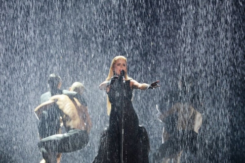 BRIT Awards 2015: Οι Βρετανοί… έκανα παράπονα από την μετάδοση!