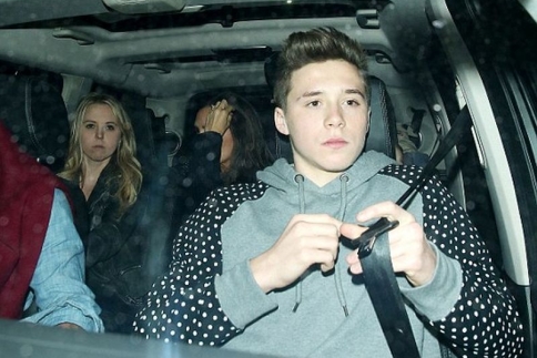 Ο Brooklyn Beckham έστειλε την μαμά Victoria στο πίσω κάθισμα!