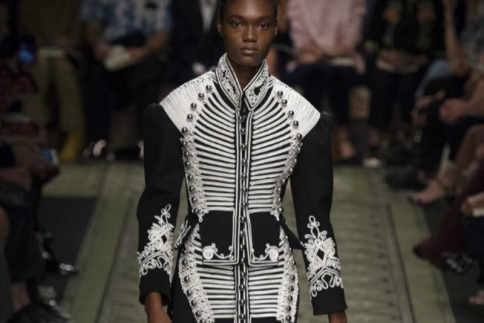 Ξέχνα όσα ήξερες! Η νέα κολεξιόν Burberry αλλάζει τα δεδομένα