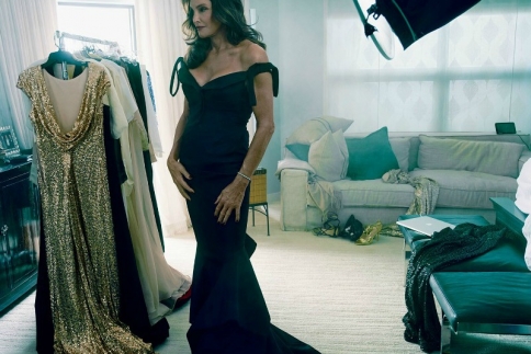 Caitlyn Jenner: Η εμφάνιση έκπληξη στο pride της Νέας Υόρκης!