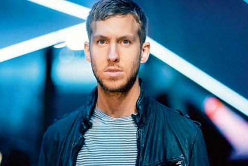 Calvin Harris: O φρεσκοχωρισμένος Calvin Harris κυκλοφόρησε νέο videoclip με την... Rihanna