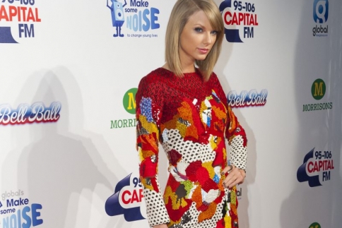 H νέα κλασσάτη εμφάνιση της Taylor Swift