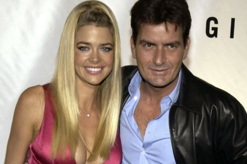 Επανασύνδεση στον ορίζοντα για Charlie Sheen και Denise Richards;