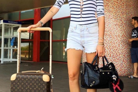 Get the look: H Chiara Ferragni με το πιο girly airport style!