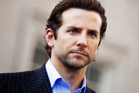 Αντί-star ο Bradley Cooper; Πάει στις πρόβες με το μετρό
