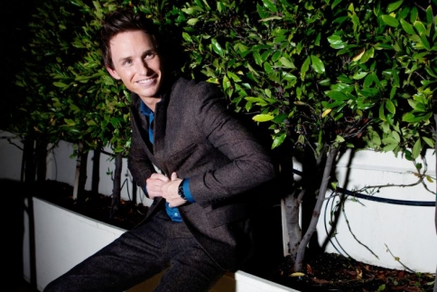 Tα προβλήματα των stars: Η σύζυγος του Eddie Redmayne τον κυνηγάει να φάει!