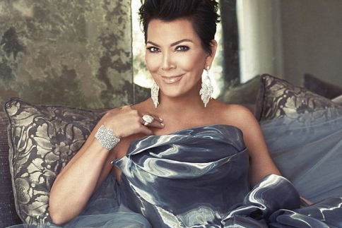 Kris Jenner: Παραμορφώθηκε το πρόσωπο της από το πολύ photoshop!