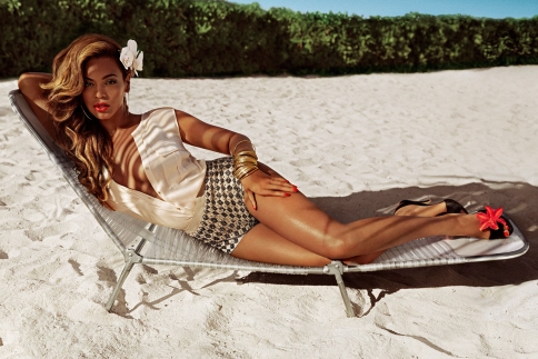 Η Beyonce εκτός από sexy είναι και η πιο πλούσια τραγουδίστρια!
