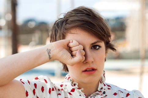 Ντύσου σαν πρωταγωνίστρια: το indie στυλ της Hannah στο GIRLS