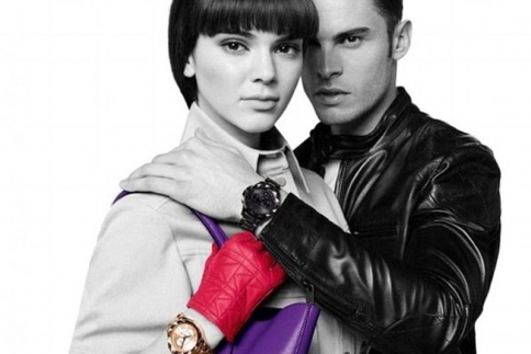 Παντού Kendall! Η Jenner το νέο πρόσωπο του Karl Lagerfeld