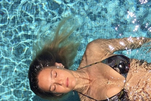 Bar Refaeli: Φέρνει το καλοκαίρι νωρίτερα
