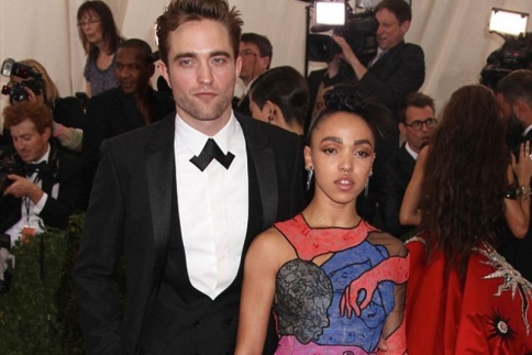 FKA twigs: Είμαι σε μια υπέροχη σχέση