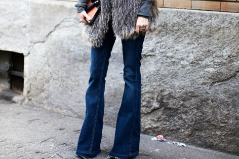 To flare or not to flare; 10 τζιν καμπάνα για το τέλειο boho look