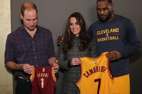 Η γκάφα του LeBron James: Αγκάλιασε δημοσίως την Kate Middleton!