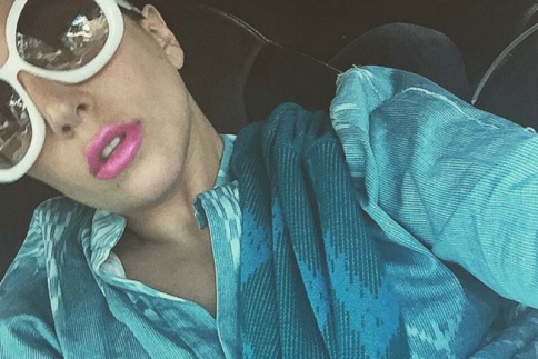 Lady Gaga: Φόρεσε γυαλιά ηλίου Celia Kritharioti (Photos)