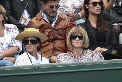 Roland Garros: H Anna Wintour βλέπει και τένις!