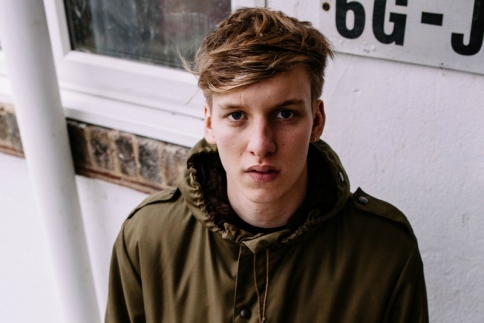 George Ezra: Δες το  Blame it On Me και θα σου φτιάξει η ημέρα