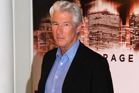 Κορίτσια τρέξτε! Ελεύθερος και ωραίος ο Richard Gere