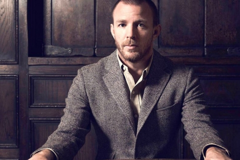 Guy Ritchie: Αν θες να ξέρεις από σινεμά, πρέπει να έχεις δει Guy Ritchie