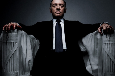 Απολαυστικό! Μια Κρητική Κριτική για το House of Cards