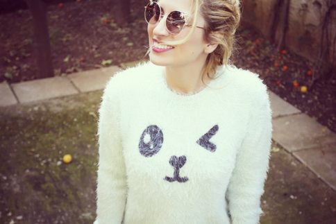 Μαρία Ηλιάκη : Φοράει το πιο girly sweater και ξεχωρίζει