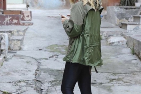 Street style : Η Μαρία Ηλιάκη επιλέγει sport look και μας δίνει ιδέα για το Σαββατοκύριακο