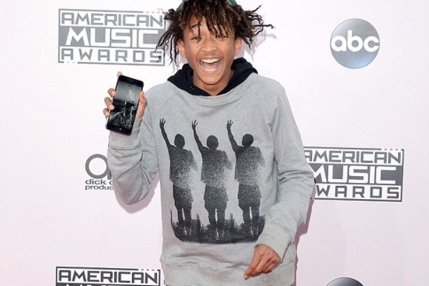Ραντεβού με τον... εαυτό του ο Jaden Smith