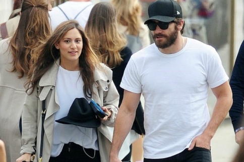 Jake Gyllenhaal ποια είναι αυτή που φλερτάρεις; 