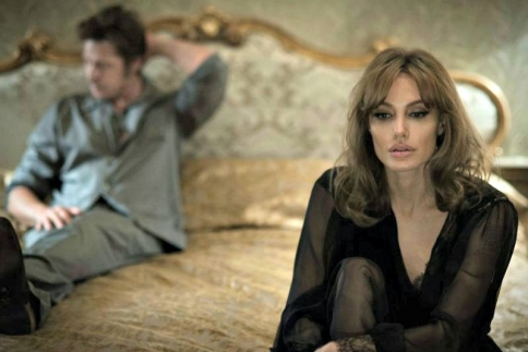 By the Sea: H Angelina Jolie χαστουκίζει τον Brad Pitt 