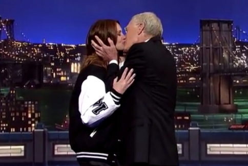 Τα έφτιαξαν; Γιατί η Julia Roberts φιλιέται με τον David Letterman; 