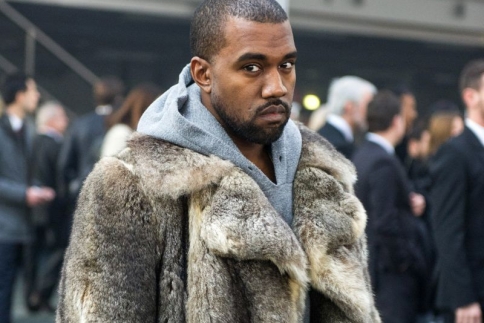 Επιτέλους! Ο Kanye West αποκαλύπτει γιατί δεν χαμογελάει ποτέ