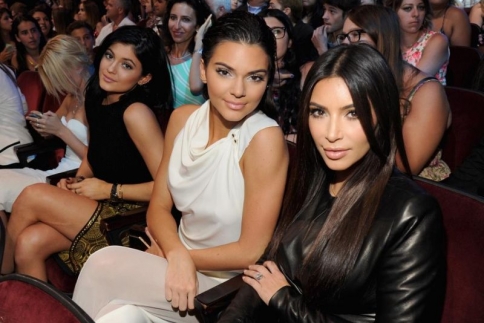 Kendall Jenner: Έσπασε το εμπάργκο των τατουάζ της Kim Kardashian!
