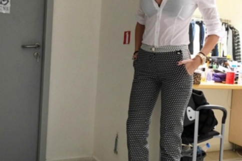 Street style : Η Κατερίνα Καινούργιου με office look που θα αντιγράψεις