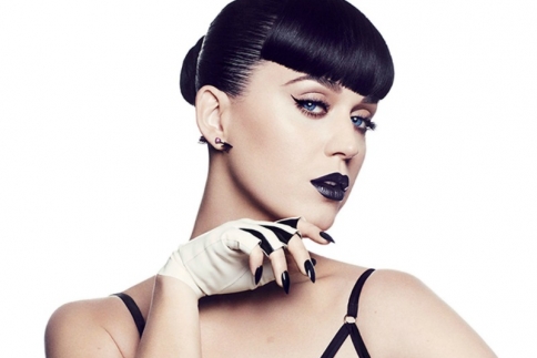 Katy Perry: Kάνει δική της σειρά καλλυντικών σε συνεργασία με την Covergirl