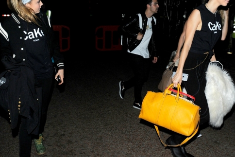 Cara Delevingne, Kendall Jenner και Gigi Hadid για που το βάλατε;